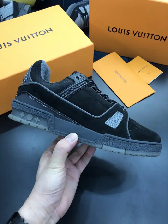 Rep Loui Vuitto TRAINER SNEAKER