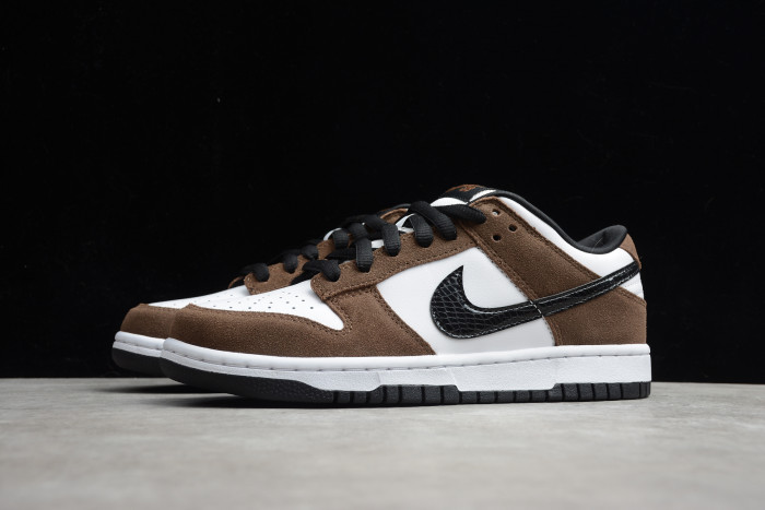 NIKE SB DUNK LOW WHITE BLACK TRAIL END BROWN 304292-102