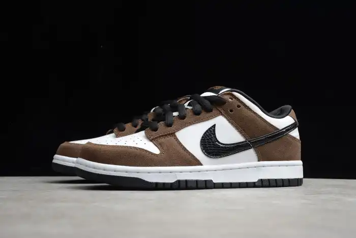 Cheap NIKE SB DUNK LOW WHITE BLACK TRAIL END BROWN 304292-102