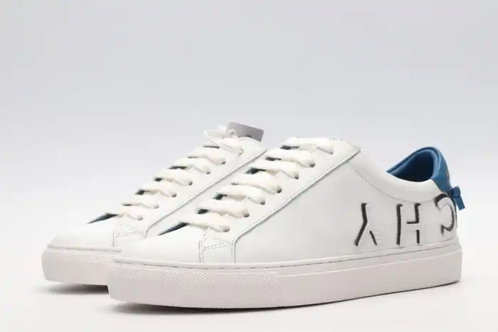 Givench LOW-TOP SNEAKER