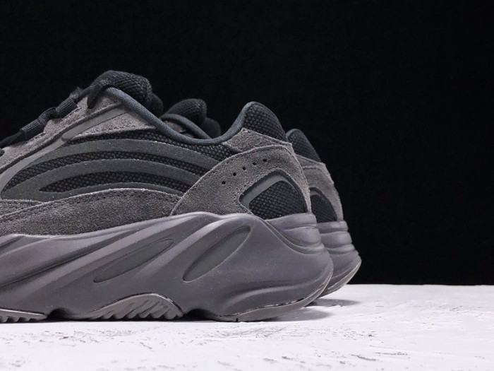 Adidas Yeezy Boost 700 V2 Vanta" FU6684