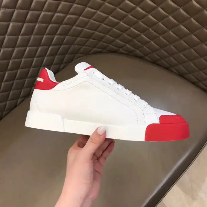 DG SNEAKER