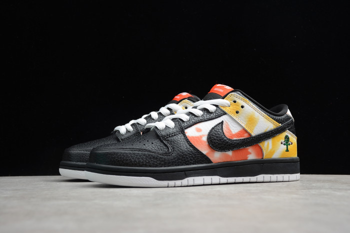 NIKE SB DUNK LOW RAYGUN TIE-DYE BLACK BQ6832-001