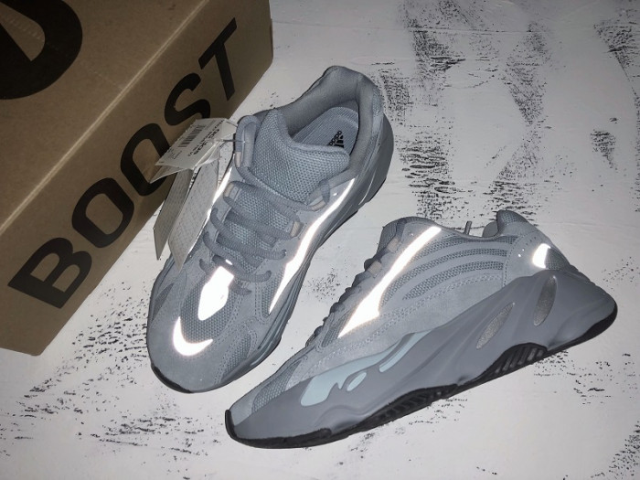 Adidas Yeezy Boost 700 v2 Hospital Blue FV8424