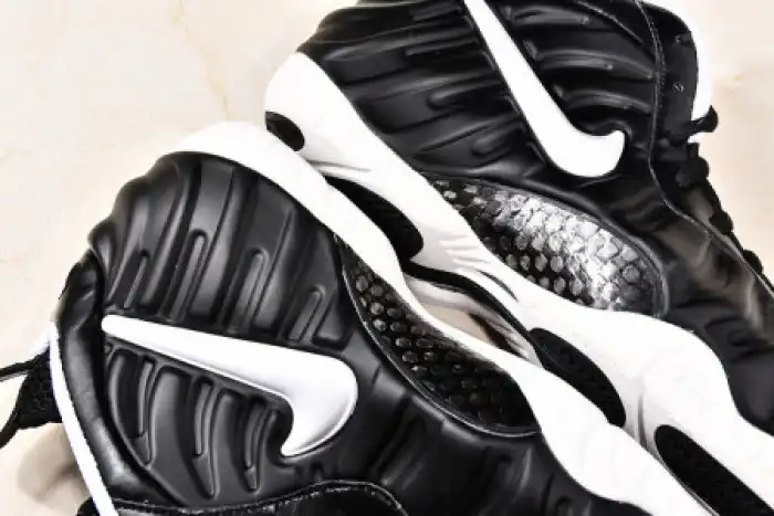 Rep AIR FOAMPOSITE PRO DR. DOOM (2016) 624041-006