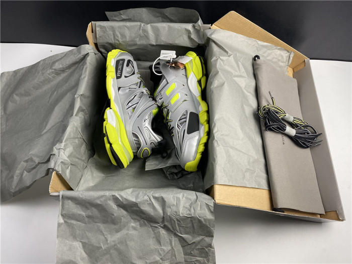 BLCG TRACK TRAINER GREY AND YELLOW 542023 W1GC1 1230