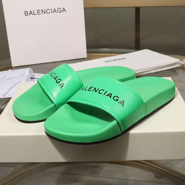 Cheap BLCG SLIPPERS