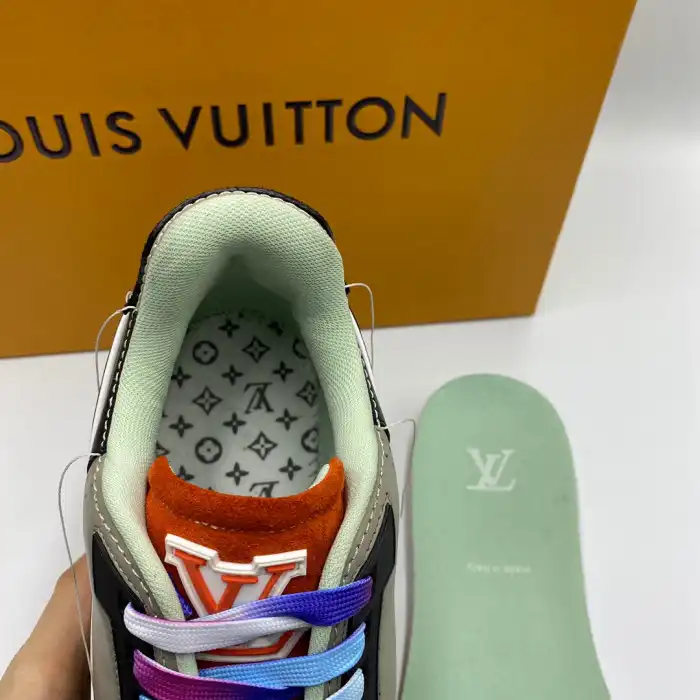 Loui Vuitto LV SNEAKER LOW