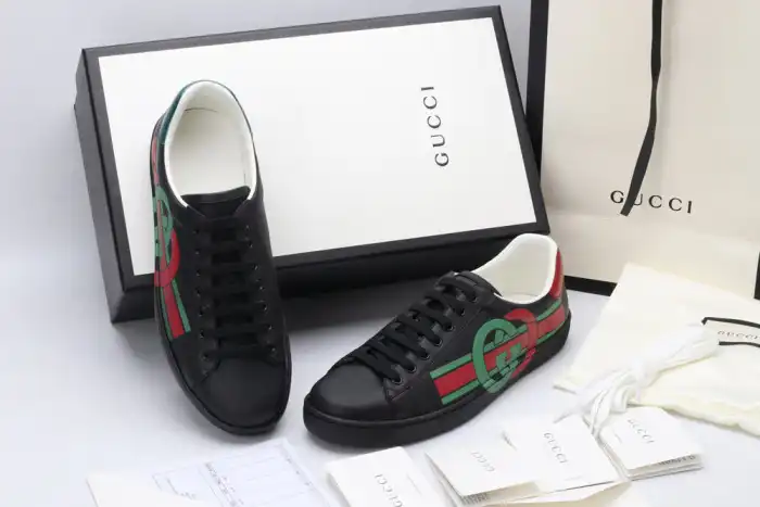 GUCC LOW-TOP SNEAKER