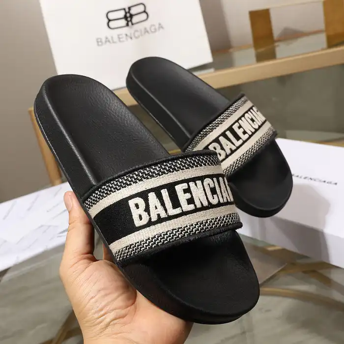 Rep BLCG SLIPPERS