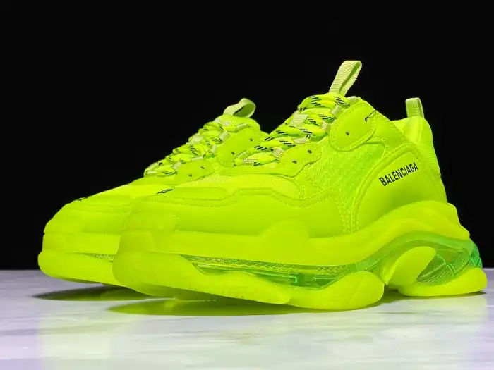 BLCG Triple S Clearsole Fluo Yellow 541624 W2FF1 7320