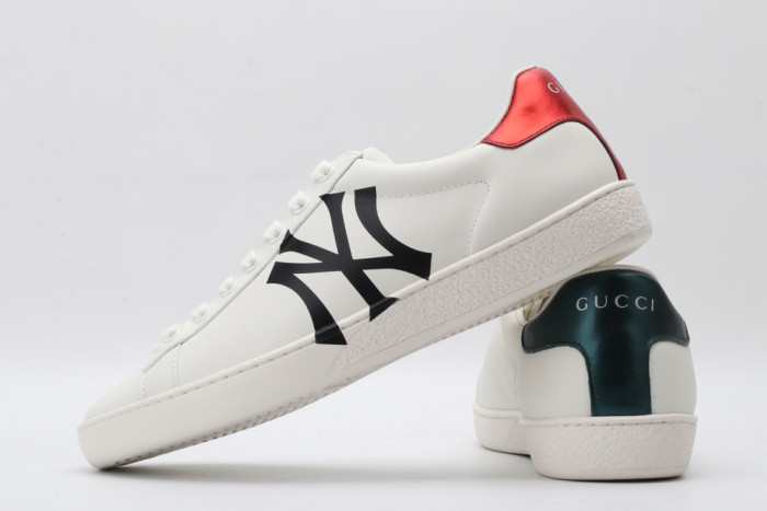 Onekick GUCC LOW-TOP SNEAKER