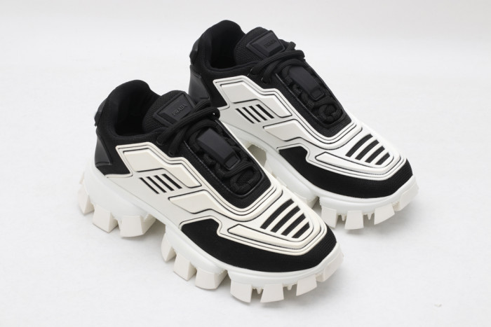 Onekick PRAD CLOUDBUST THUNDER KNIT WHITE AND BLACK