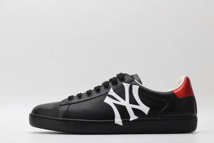 Rep GUCC LOW-TOP SNEAKER