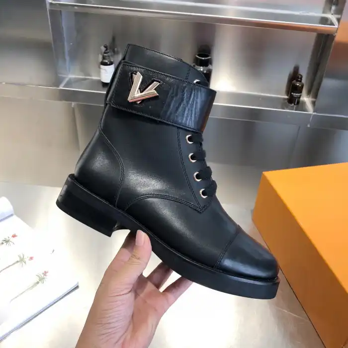 LOUS VUITON WONDERLAND FLAT RANGER BOOTS