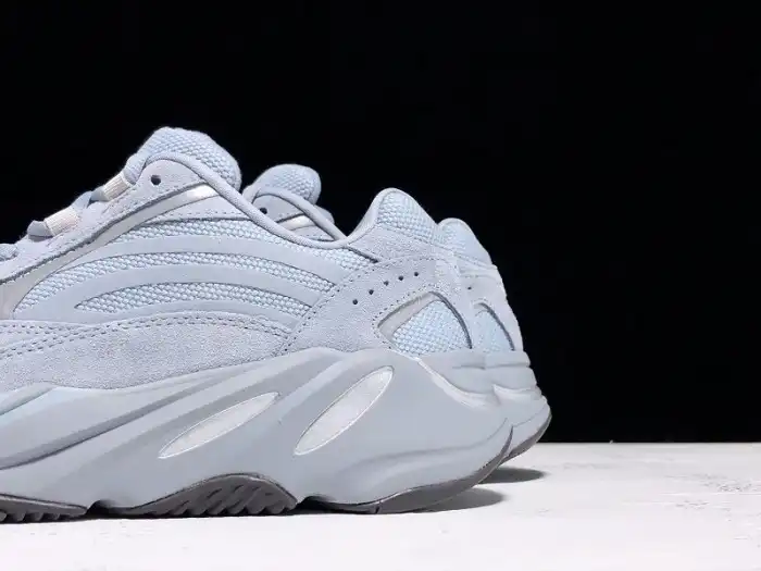 Adidas Yeezy Boost 700 v2 Hospital Blue FV8424