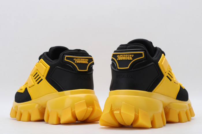 Onekick PRAD CLOUDBUST THUNDER KNIT YELLOW AND BLACK