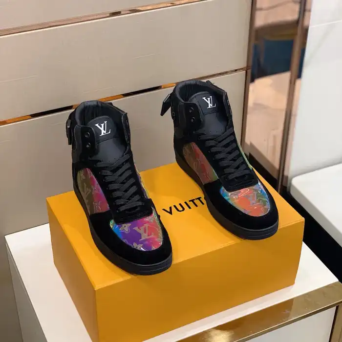 Loui Vuitto RIVILI SNEAKER