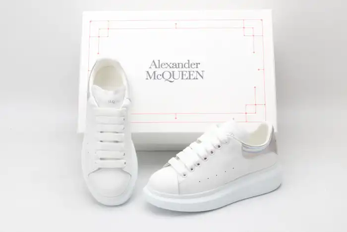 MQ SNEAKERS