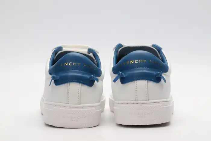 Givench LOW-TOP SNEAKER