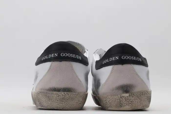 GGD SNEAKERS