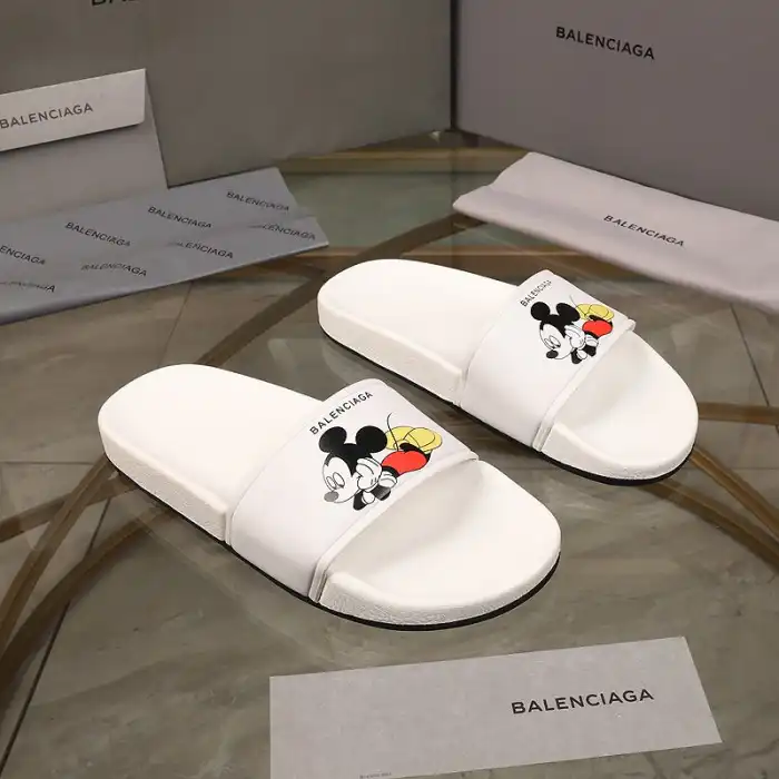 Rep BLCG SLIPPERS