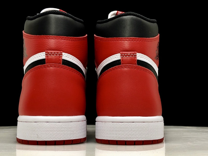 Onekick Air Jordan 1 Retro High OG "Chicago" 555088-101