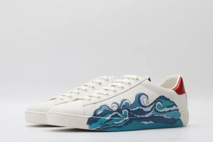 GUCC LOW-TOP SNEAKER