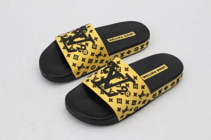 Loui Vuitto SLIPPERS