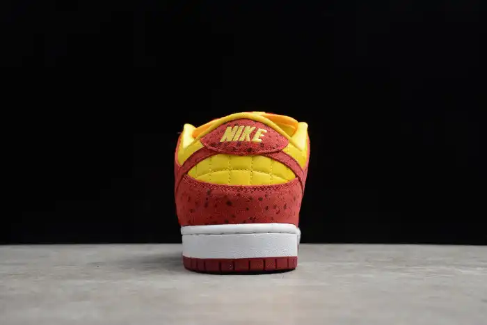 Nike Dunk SB Low Rukus 