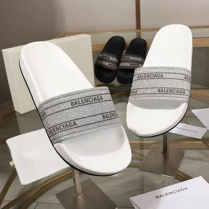 Rep BLCG SLIPPERS