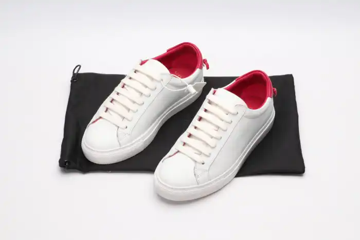 Givench LOW-TOP SNEAKER