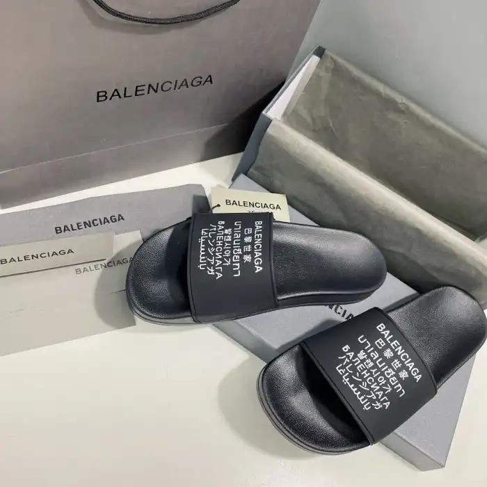 Rep BLCG SLIPPERS