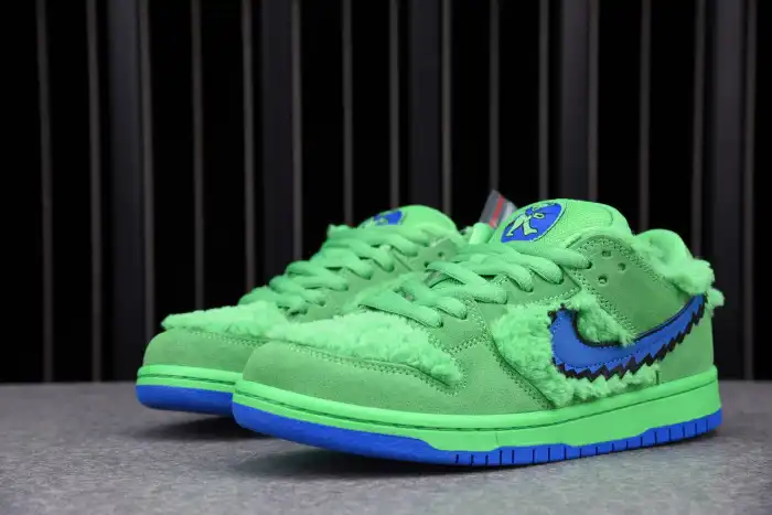 Rep Grateful Dead x Nike SB Dunk Low Green Bear CJ5378-300