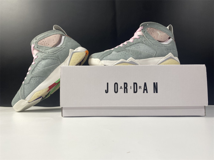 Onekick Air Jordan 7 Retro Neutral Grey CT8528-002