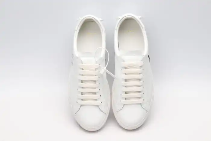 Givench LOW-TOP SNEAKER