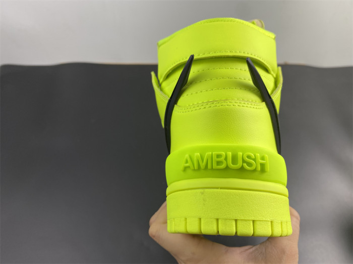 Nike Dunk High AMBUSH Flash Lime CU7544-300