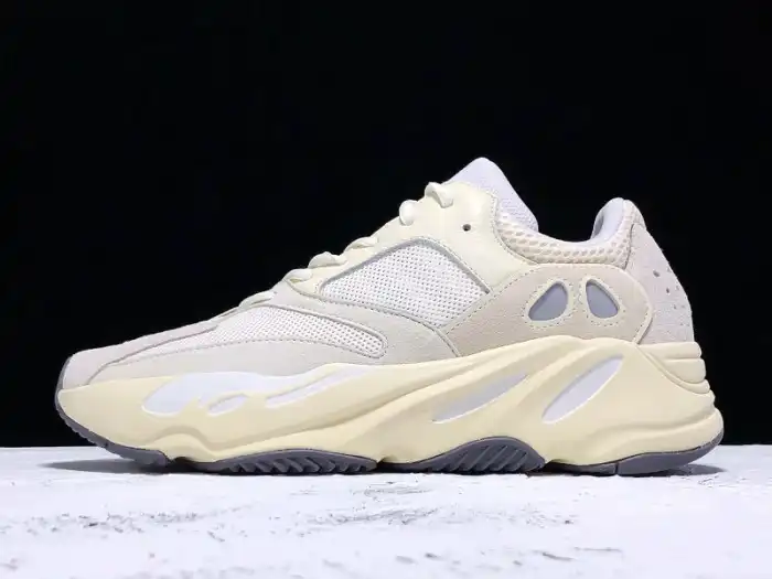 Adidas Yeezy Boost 700 Analog EG7596