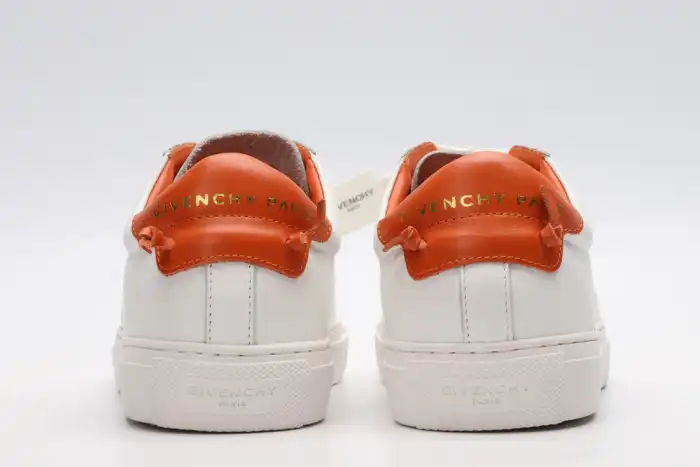 Givench LOW-TOP SNEAKER