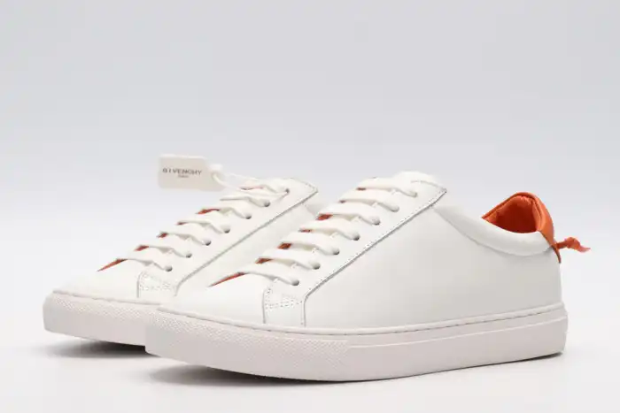 Givench LOW-TOP SNEAKER