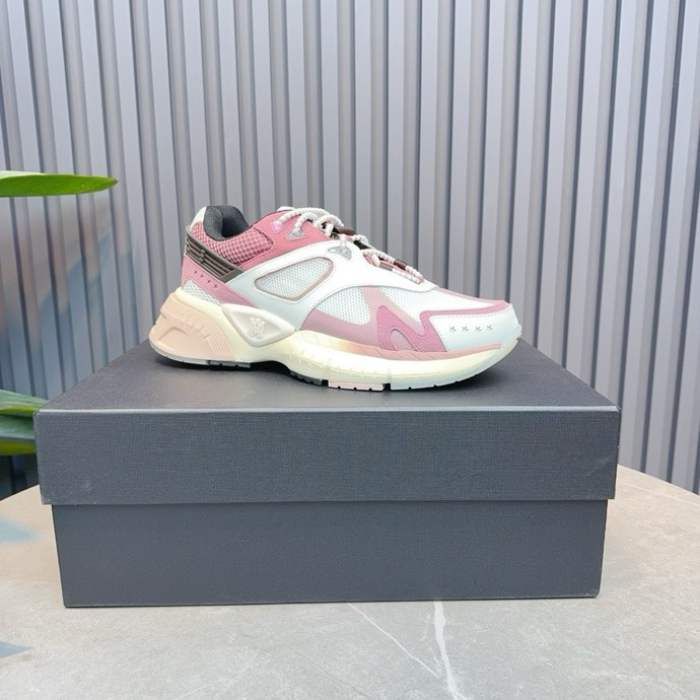 Onekick AR1M1 Low-Top Sneaker