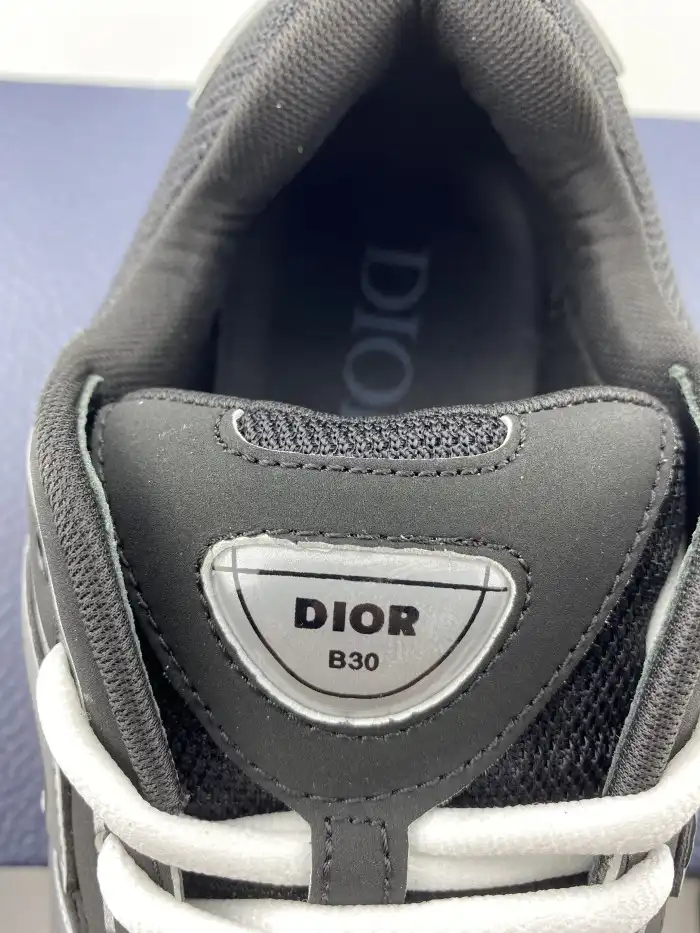 Cheap DR B30 Sneakers