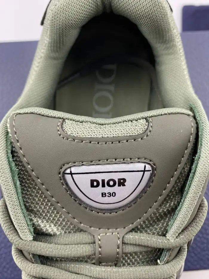 Cheap DR B30 Sneakers