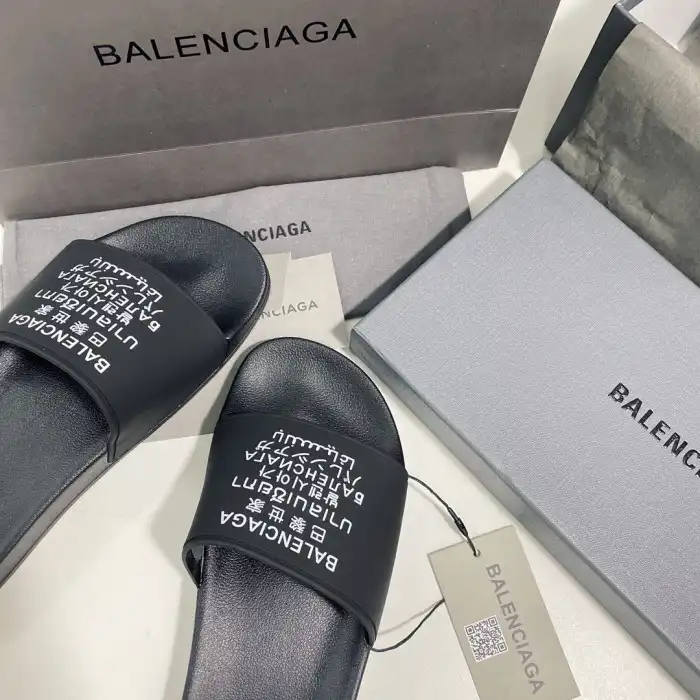 Rep BLCG SLIPPERS