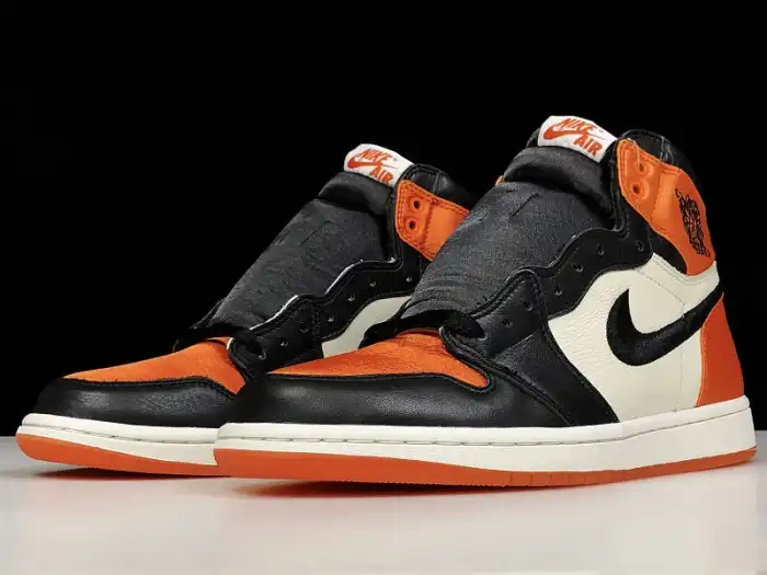 Air Jordan 1 Retro Womens Satin Shattered Backboard AV3725-010