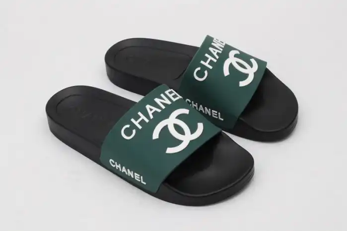 CHANE1 SLIPPERS