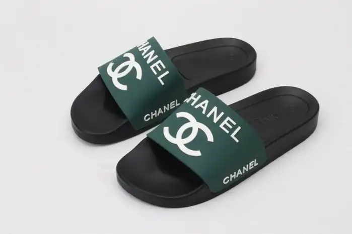 CHANE1 SLIPPERS