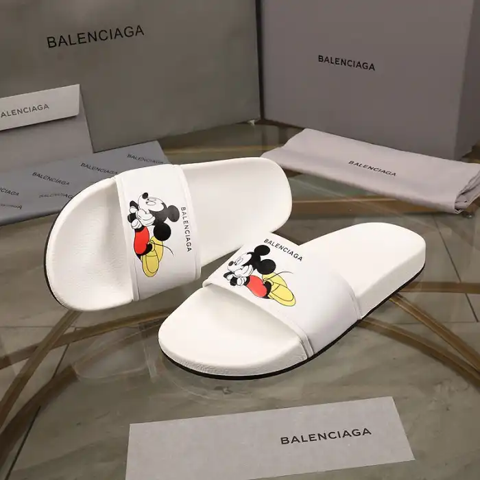 Rep BLCG SLIPPERS