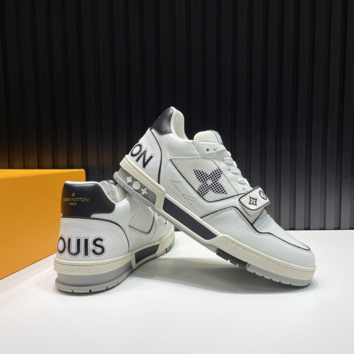 Onekick LV TRAINER SNEAKER LOW