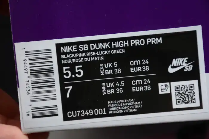 Cheap Nike SB Dunk High Invert Celtics CU7349-001